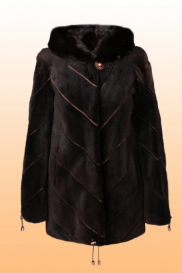 Куртка из щипано-стриженой Нутрии с капюшоном, отделка: Норка
